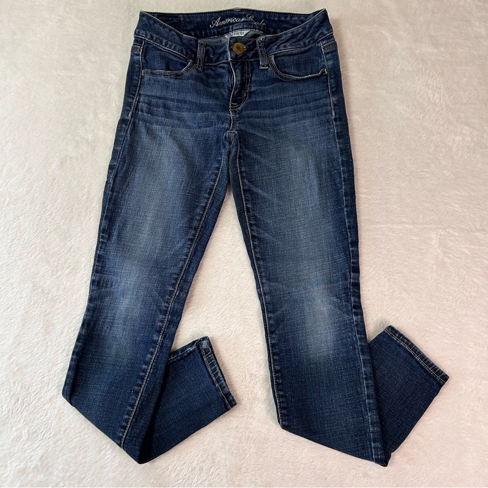 American Eagle Women's Jeans Size 2 Blue Skinny Distressed Super Stretch Jegging
